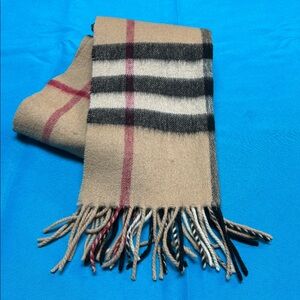 1641 Vintage Burberry Cashmere Scarf Made in England